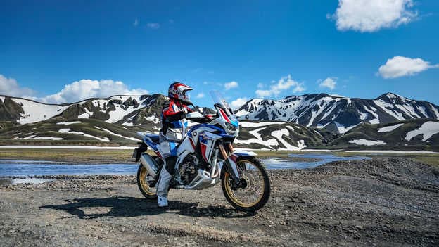 Solo-Reise auf einem Honda-Motorrad: Freiheit, Adrenalin und Tipps für Einsteiger